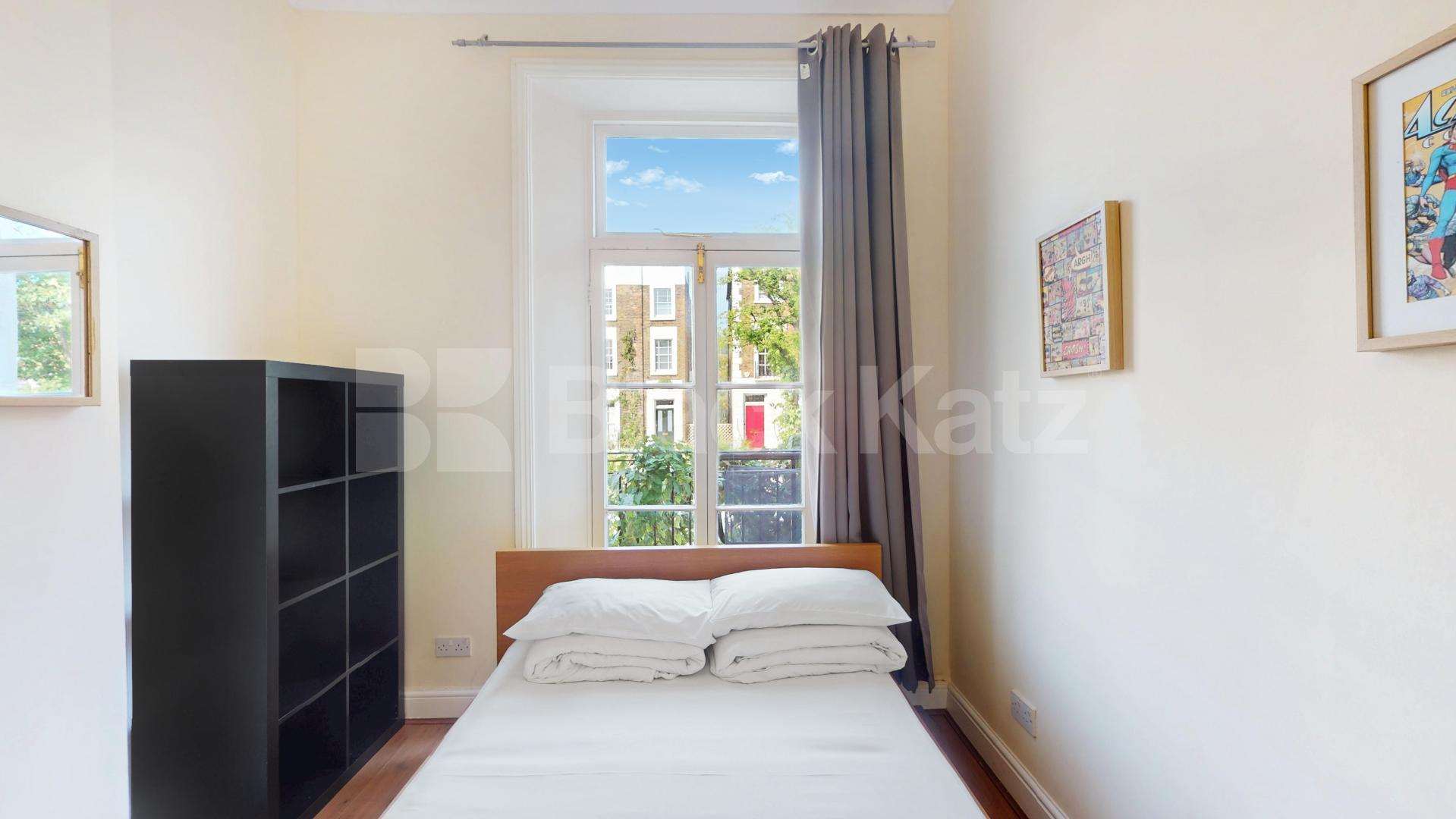 Stylish 3 bedroom flat on quiet residential street in Camden  Rochester Road, Camden